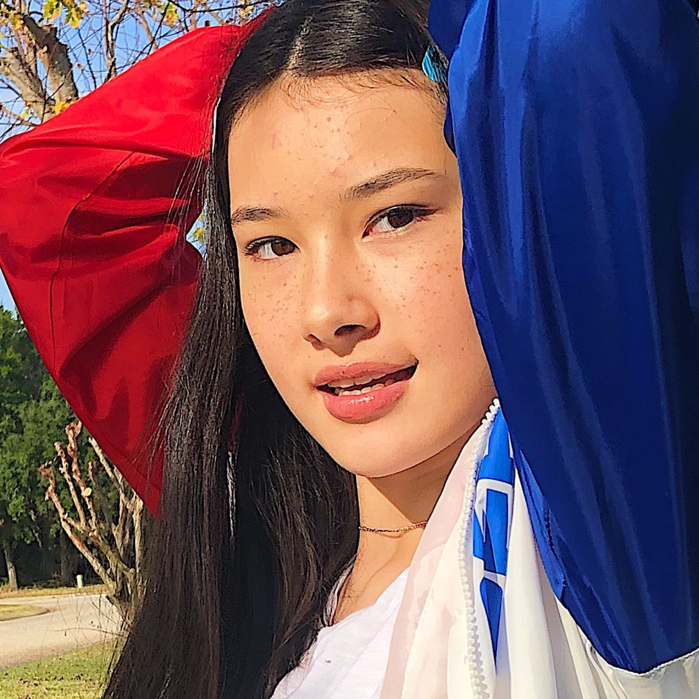 Meet your Posher, Joy